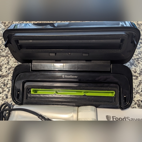 FoodSaver - Picture 1 of 3